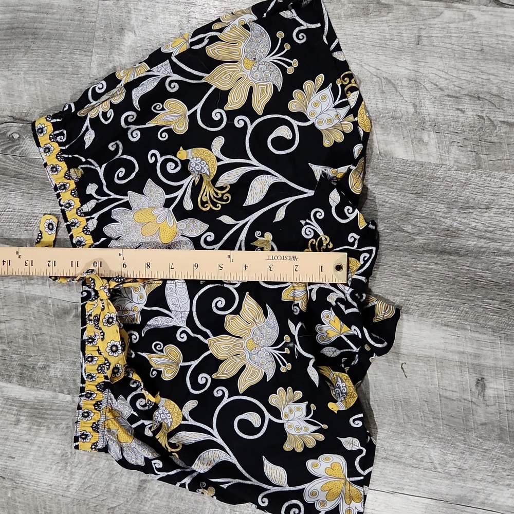 Vera Bradley Lounge Shorts Pajamas Size Medium - Picture 2 of 5